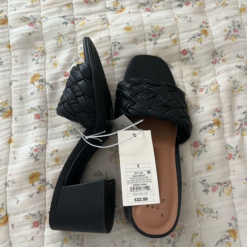 Target Mini Heels - Picture 2 of 2